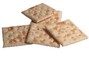 pile of Saltine crackers